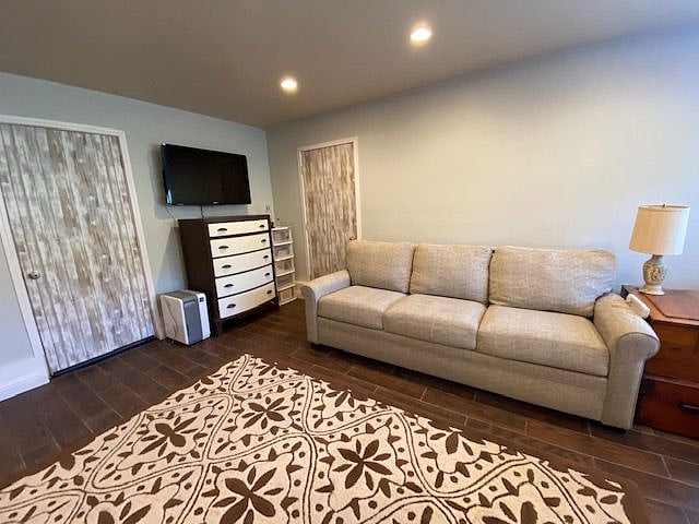 Furnished Finder property 588013_1 photo 7