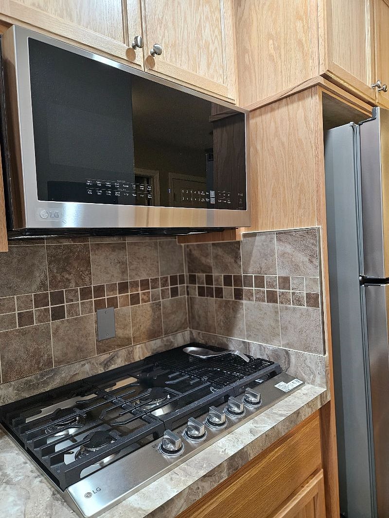 Furnished Finder property 588022_1 photo 12