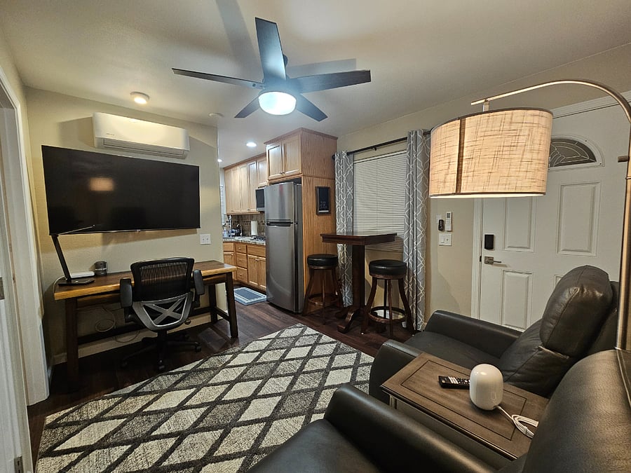 Furnished Finder property 588022_1 photo 8