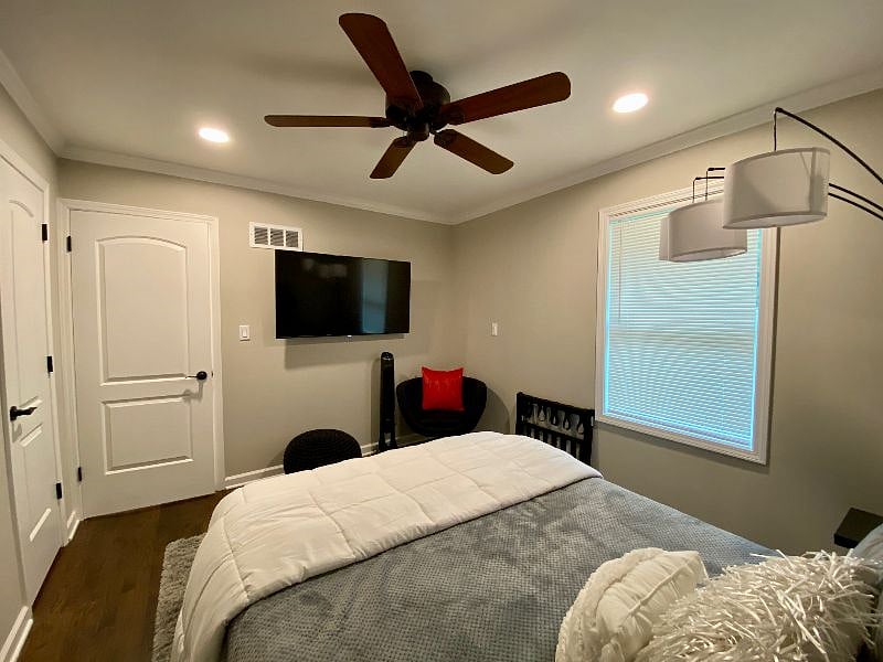 Furnished Finder property 588023_1 photo 15