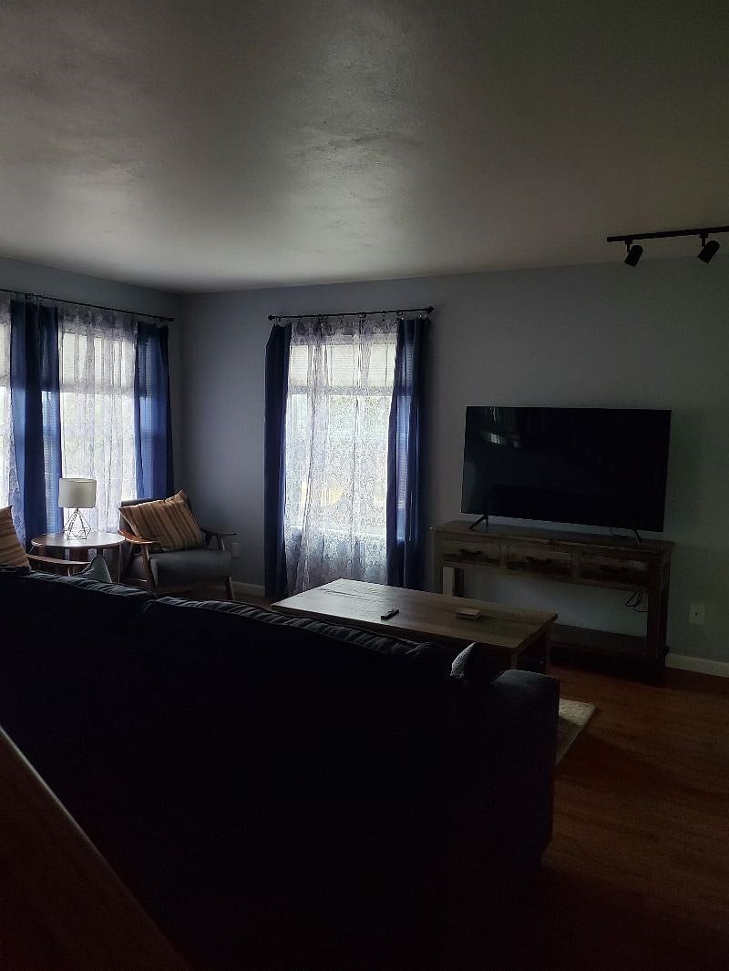 Furnished Finder property 588052_2 photo 9