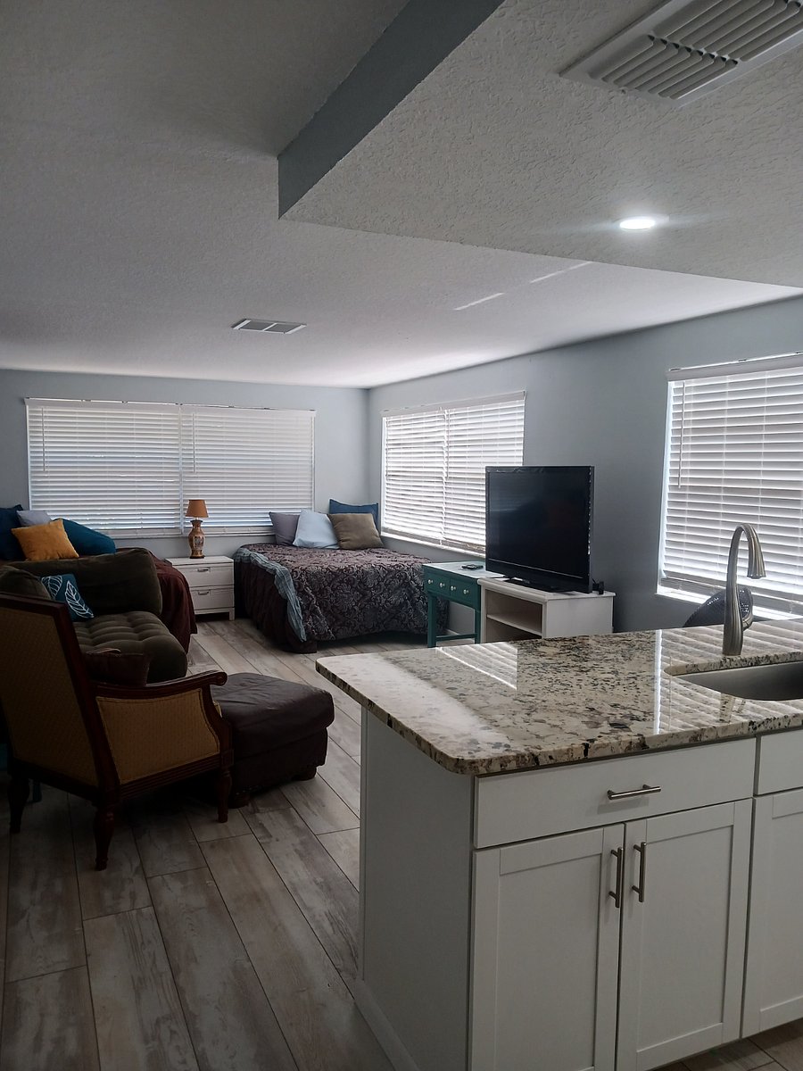 Furnished Finder property 588059_1 photo 16