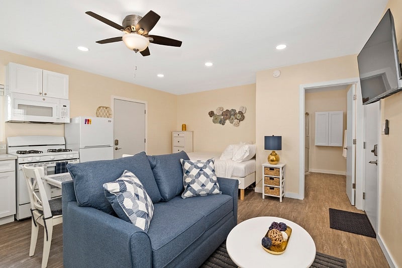 Furnished Finder property 588102_3 photo 11