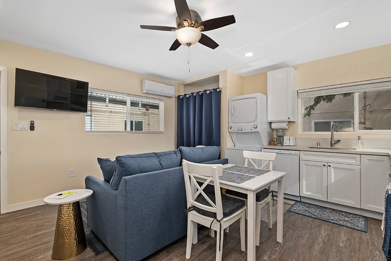 Furnished Finder property 588102_3 photo 12