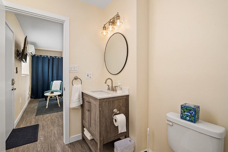 Furnished Finder property 588102_3 photo 16