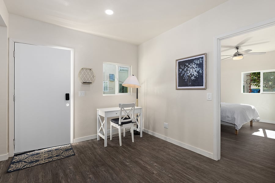 Furnished Finder property 588102_5 photo 15