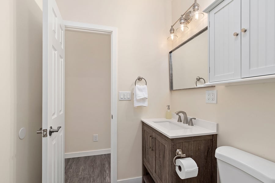 Furnished Finder property 588102_7 photo 15