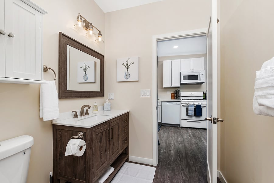 Furnished Finder property 588102_8 photo 11