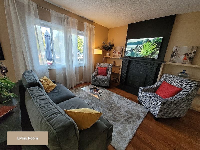 Shared Living Room with 55" Smart TV