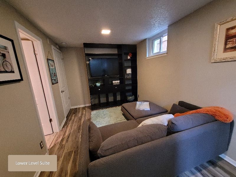 Lower Level Suite - Lounge & Media Space