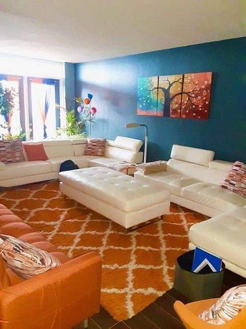 Furnished Finder property 588147_1 photo 3