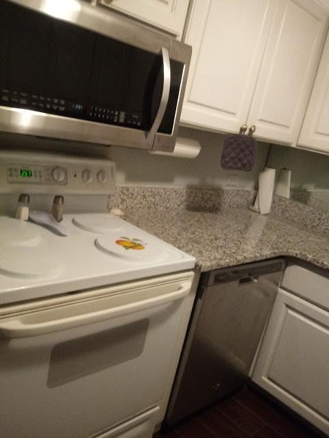Furnished Finder property 588147_1 photo 7