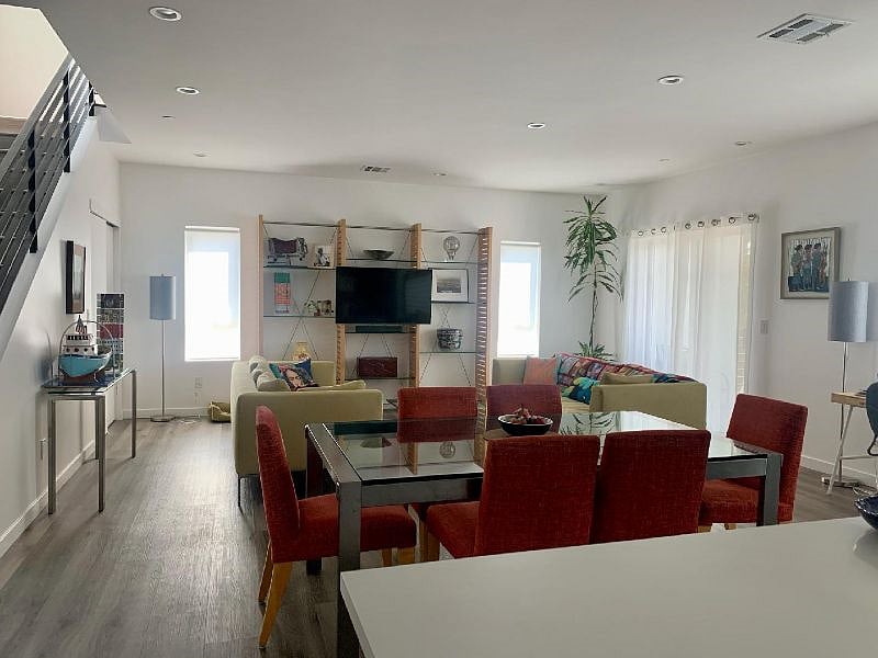 Furnished Finder property 588177_1 photo 3