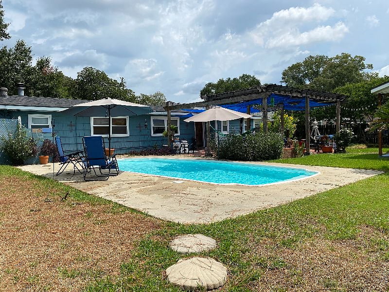 Furnished Finder property 588184_1 photo 15