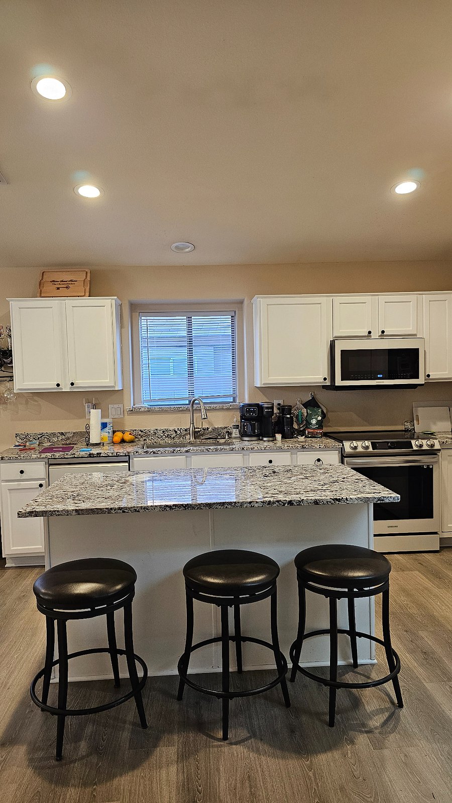 Furnished Finder property 588191_1 photo 3