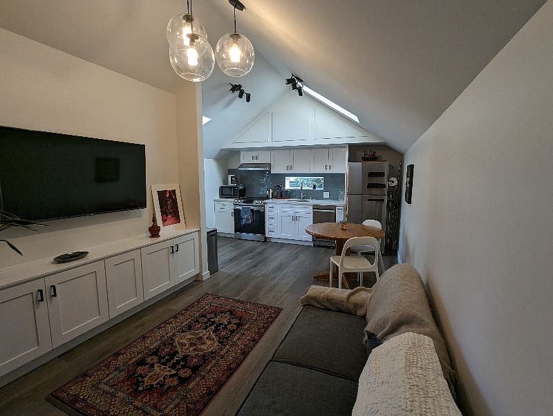 Furnished Finder property 588229_1 photo 14