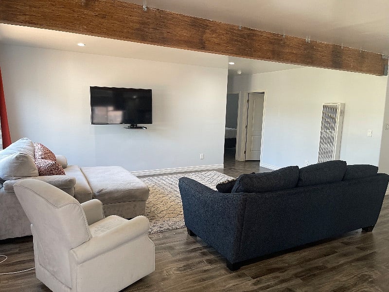 Furnished Finder property 588242_1 photo 3