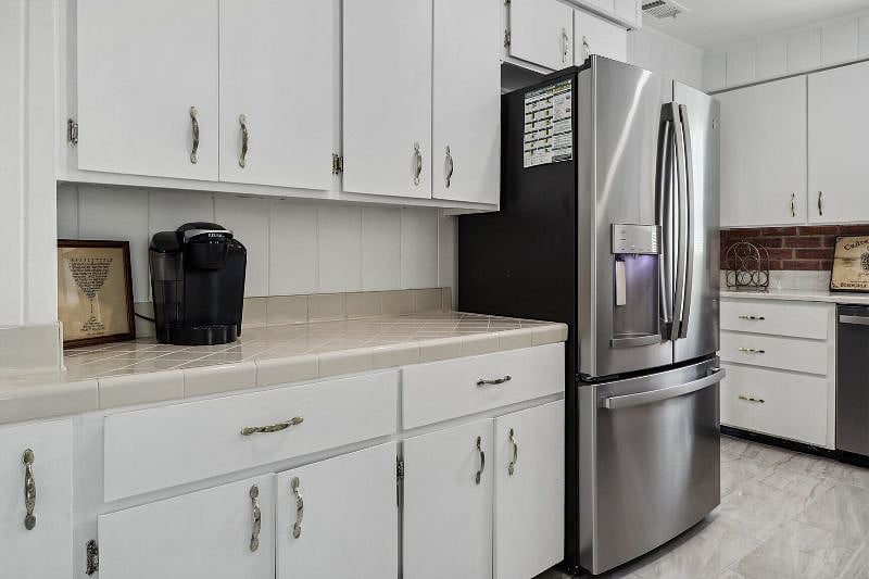 Furnished Finder property 588260_1 photo 10