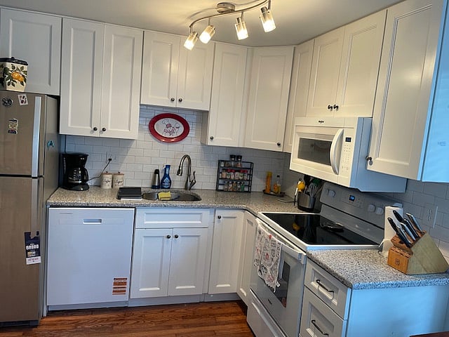 Furnished Finder property 588282_1 photo 11