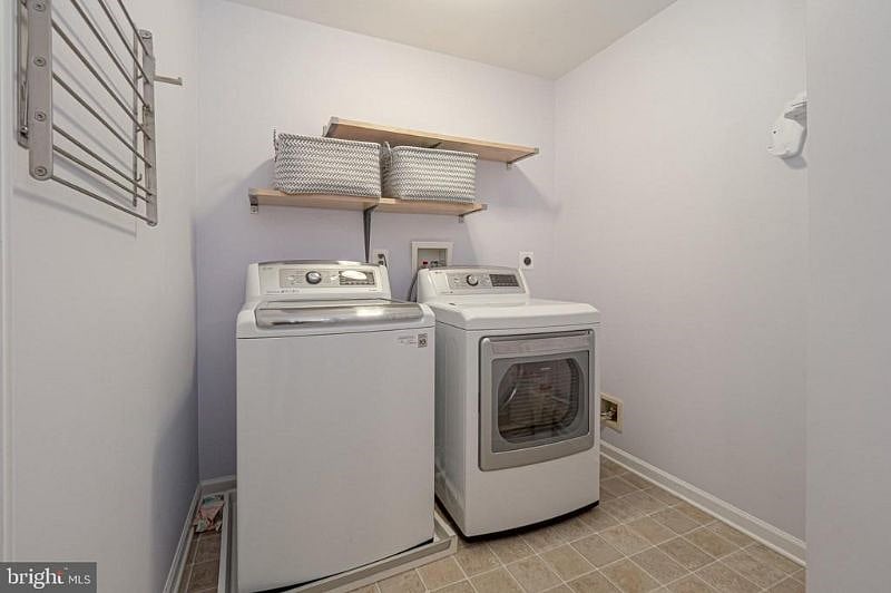 Furnished Finder property 588289_1 photo 12