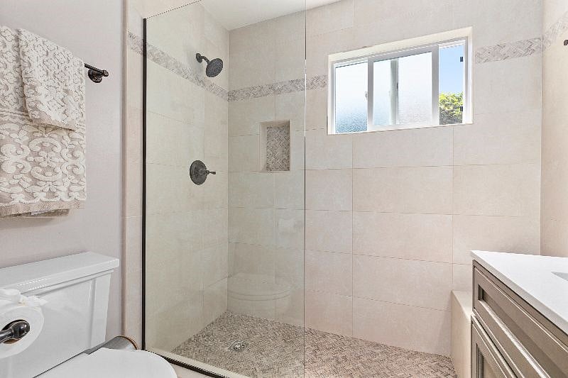 Furnished Finder property 588306_1 photo 8