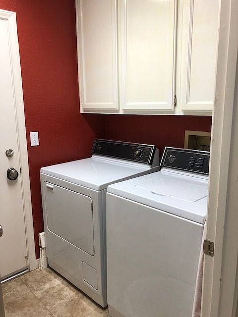 Furnished Finder property 588329_1 photo 9