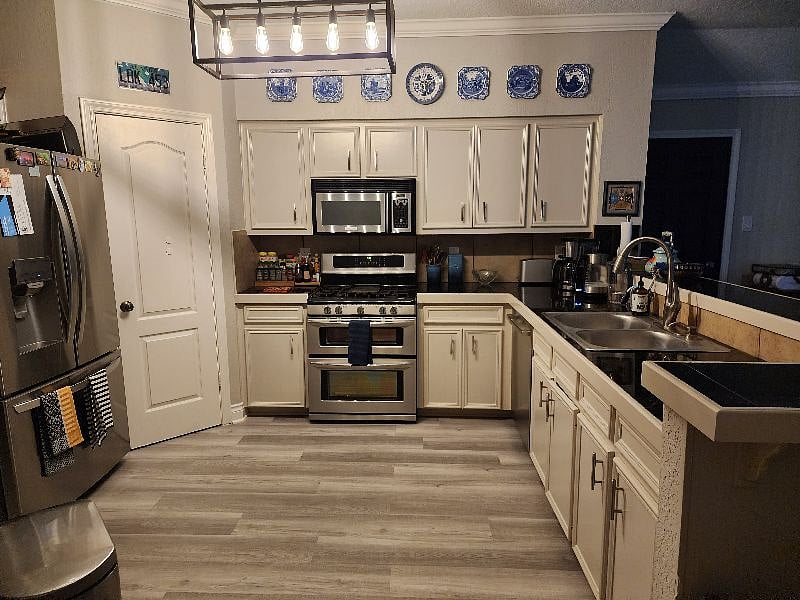 Furnished Finder property 588337_1 photo 2