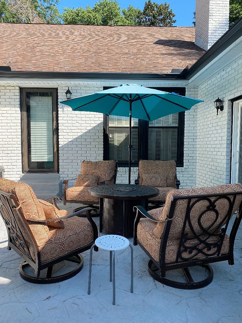 Perfect place to relax and unwind! Covers protect the chairs so even after rain, you'll be able to sit and enjoy!