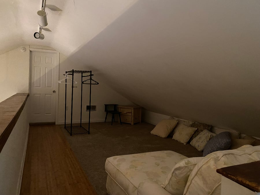 Upstairs (private) storage or use as a mediation space!