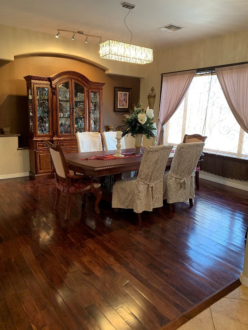 Formal Dining