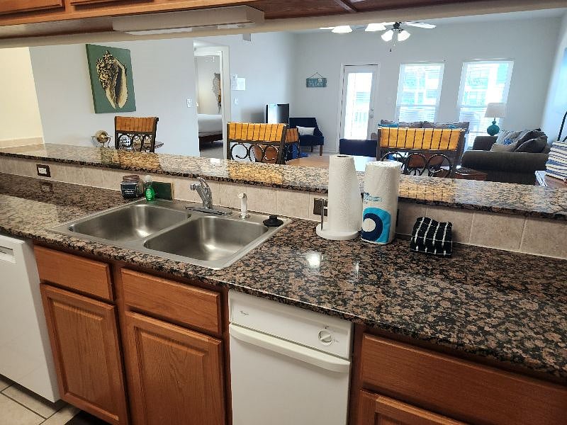 Furnished Finder property 588405_1 photo 12