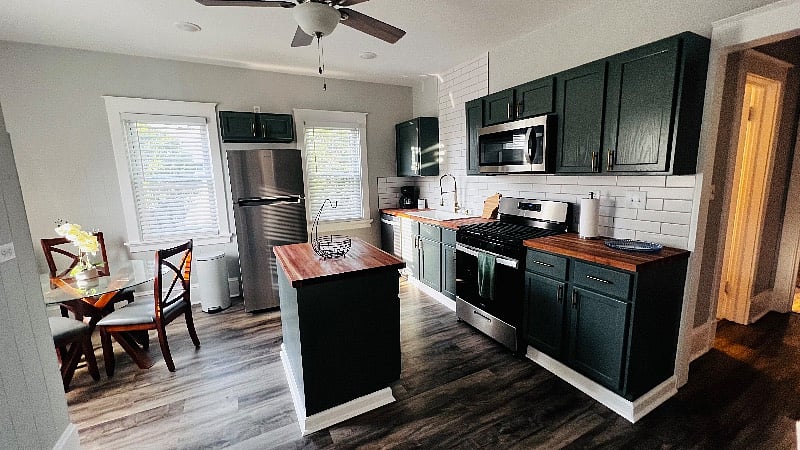 Furnished Finder property 588446_1 photo 37