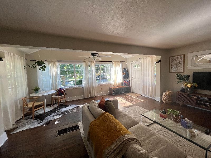 Furnished Finder property 588455_1 photo 3