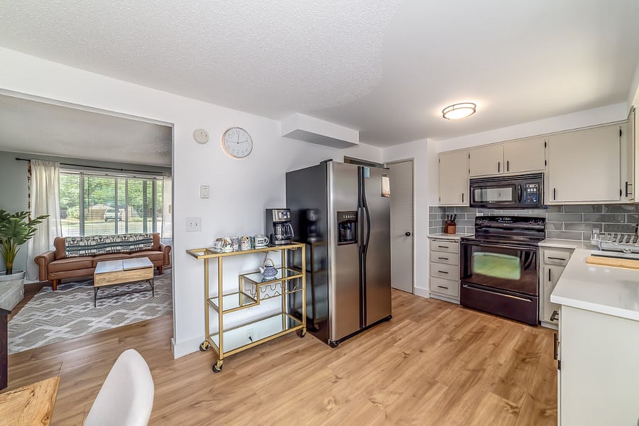 Furnished Finder property 588465_1 photo 12
