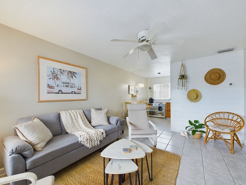 Furnished Finder property 588471_1 photo 4