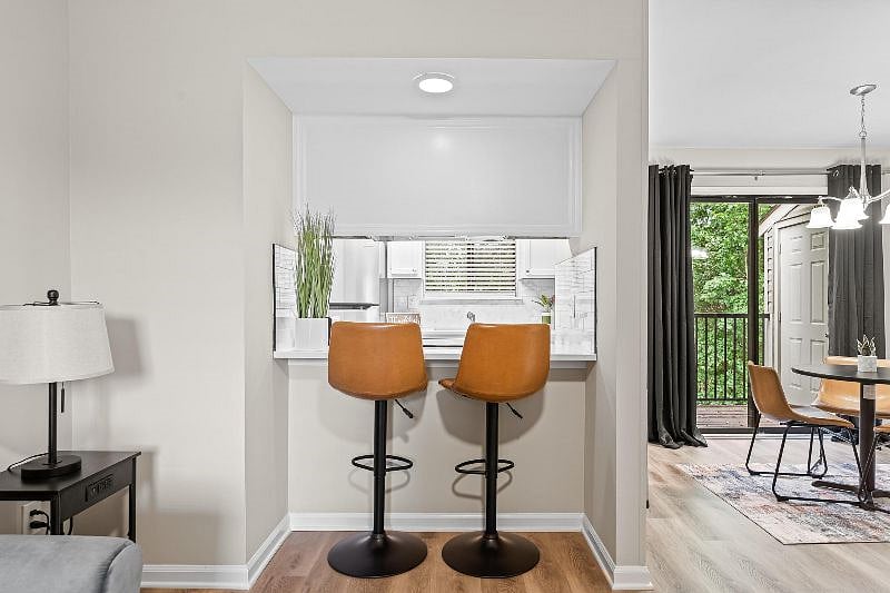 Furnished Finder property 588473_1 photo 4