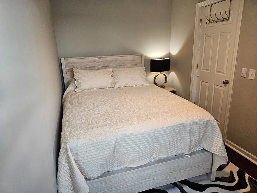 Furnished Finder property 588490_1 photo 27
