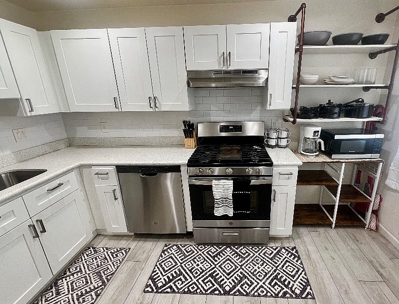 Furnished Finder property 588497_1 photo 4