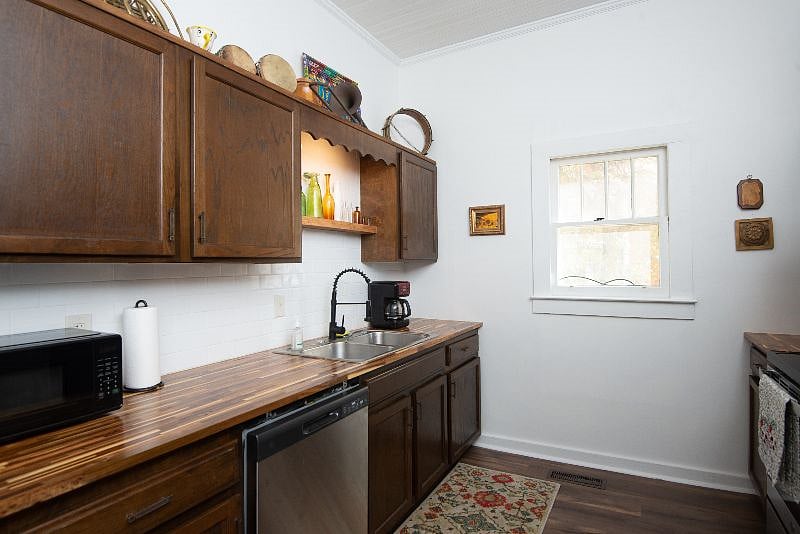 Furnished Finder property 588507_1 photo 20