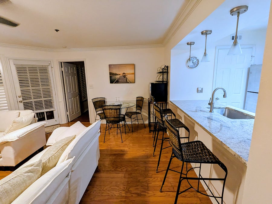 Furnished Finder property 588525_1 photo 9