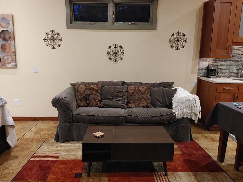 Furnished Finder property 588535_1 photo 9