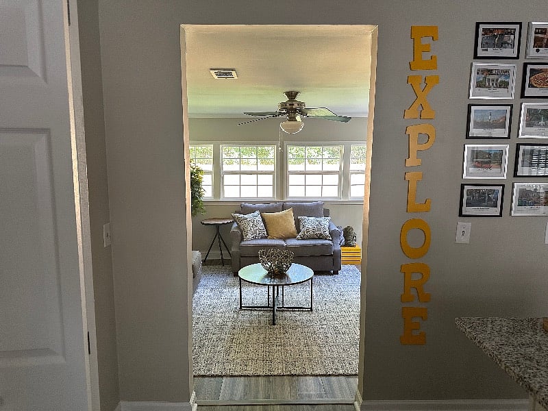 Furnished Finder property 588550_1 photo 9
