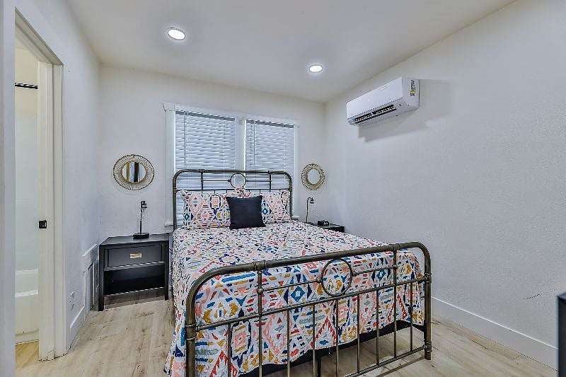Furnished Finder property 588573_1 photo 24