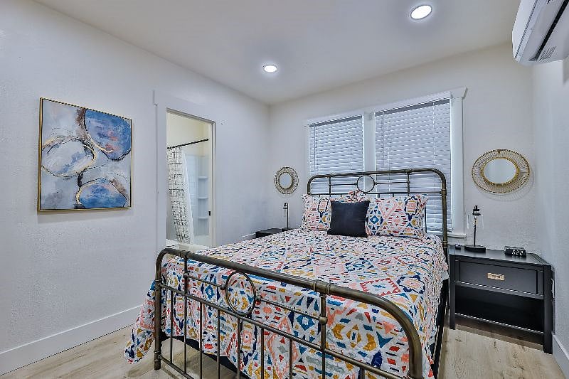 Furnished Finder property 588573_1 photo 25