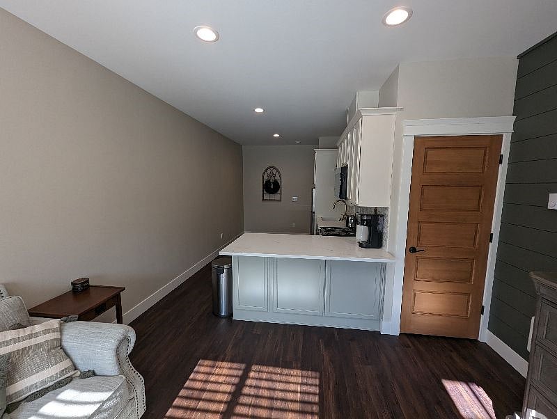 Furnished Finder property 588592_1 photo 13