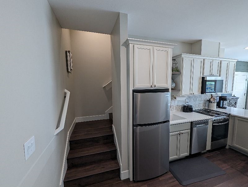 Furnished Finder property 588592_1 photo 3