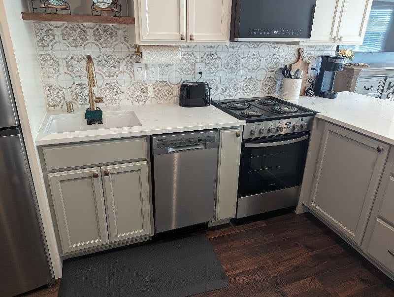 Furnished Finder property 588592_1 photo 4