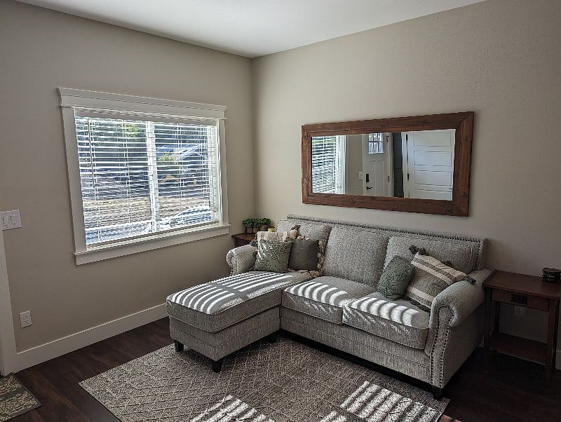 Furnished Finder property 588592_1 photo 9