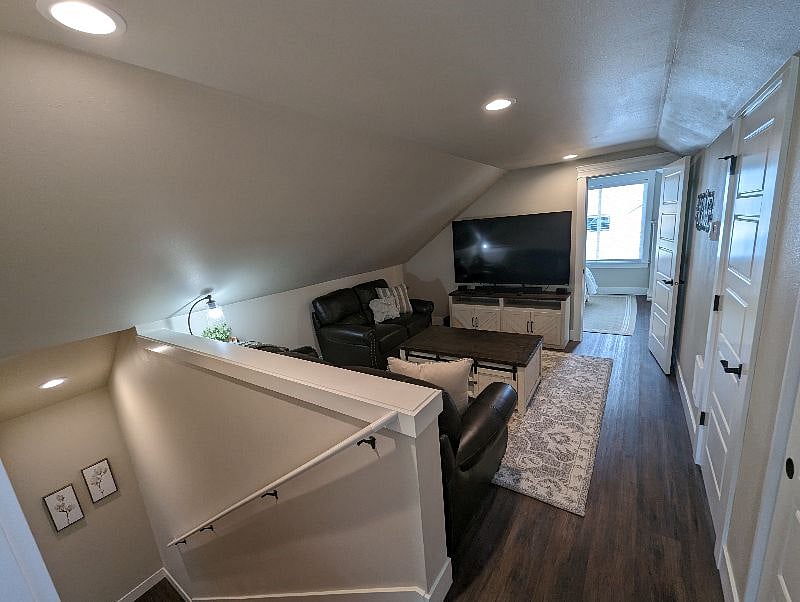 Furnished Finder property 588592_1 photo 20