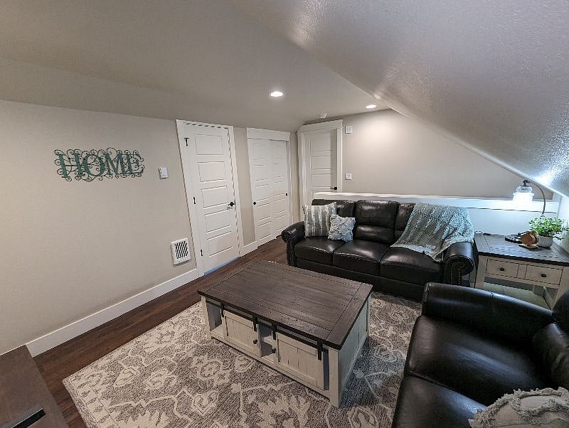 Furnished Finder property 588592_1 photo 24